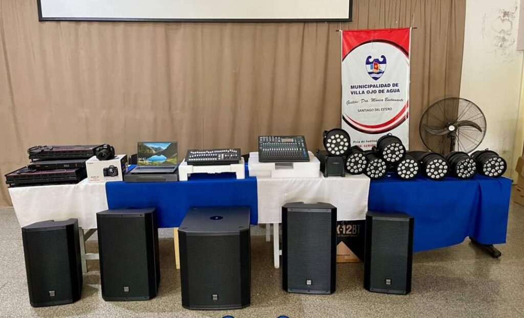 La Casa de la Historia y la Cultura del Bicentenario de Villa Ojo de Agua recibió equipamiento tecnológico