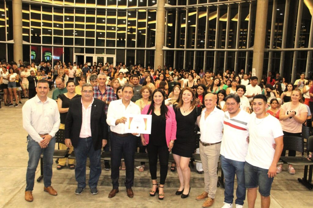 Entregaron reconocimientos a jugadores y clubes de Voleibol que se destacaron en el año