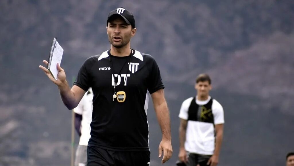 Mitre anunció la contratación de Joaquín Sastre como nuevo DT