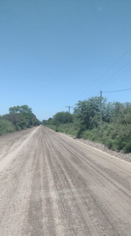 Avanzan con mejoras en caminos de poblaciones cercanas a Beltrán