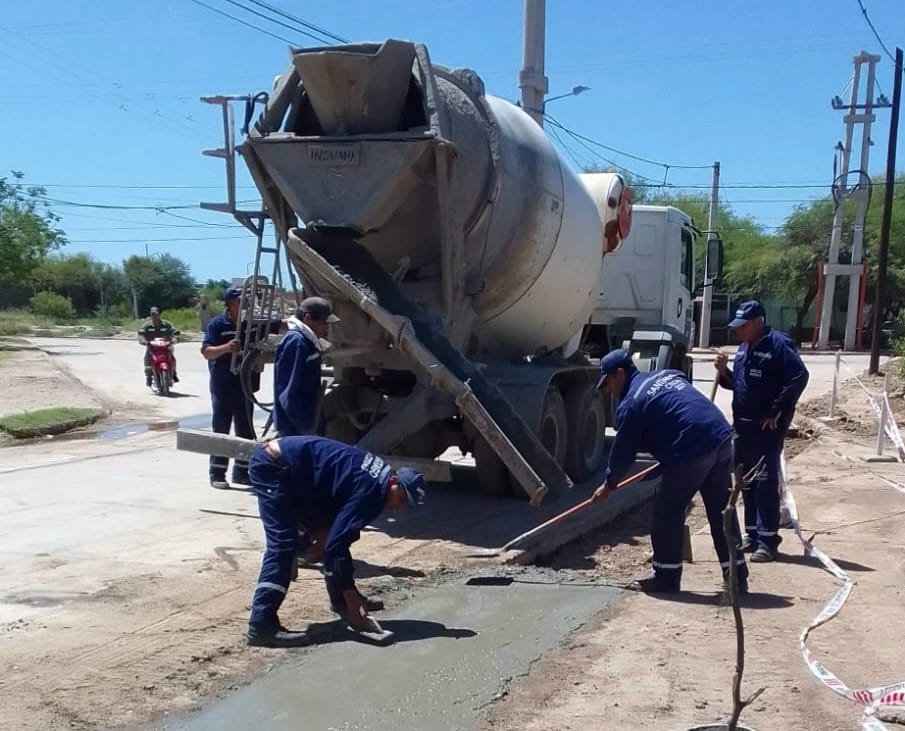 Mejoran calles del barrio Los Telefónicos
