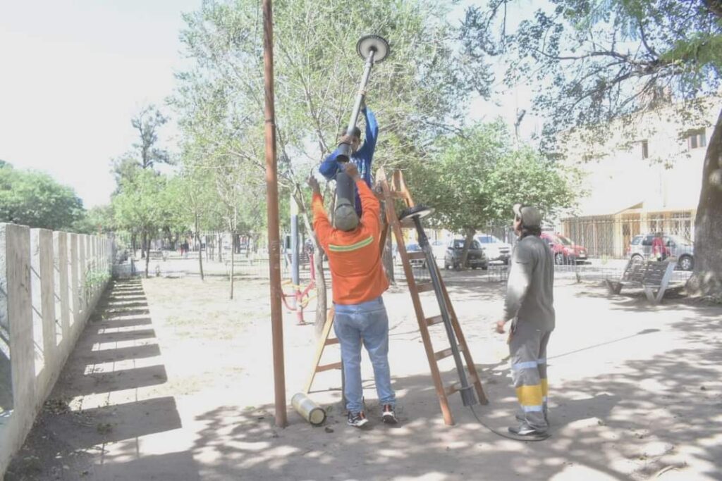 Frías: Trabajan para poner en valor la plazoleta Centenario