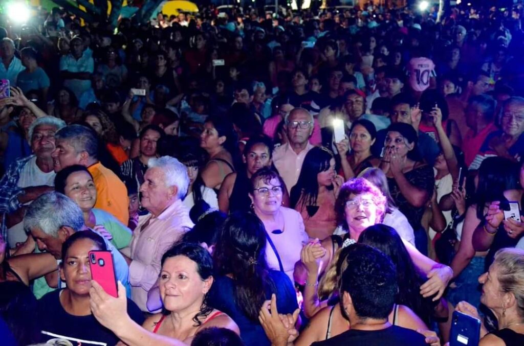 Miles de turistas visitan Las Termas cada fin de semana