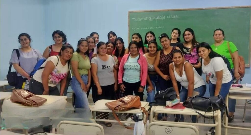 En Colonia Dora avanzan con capacitaciones en oficios