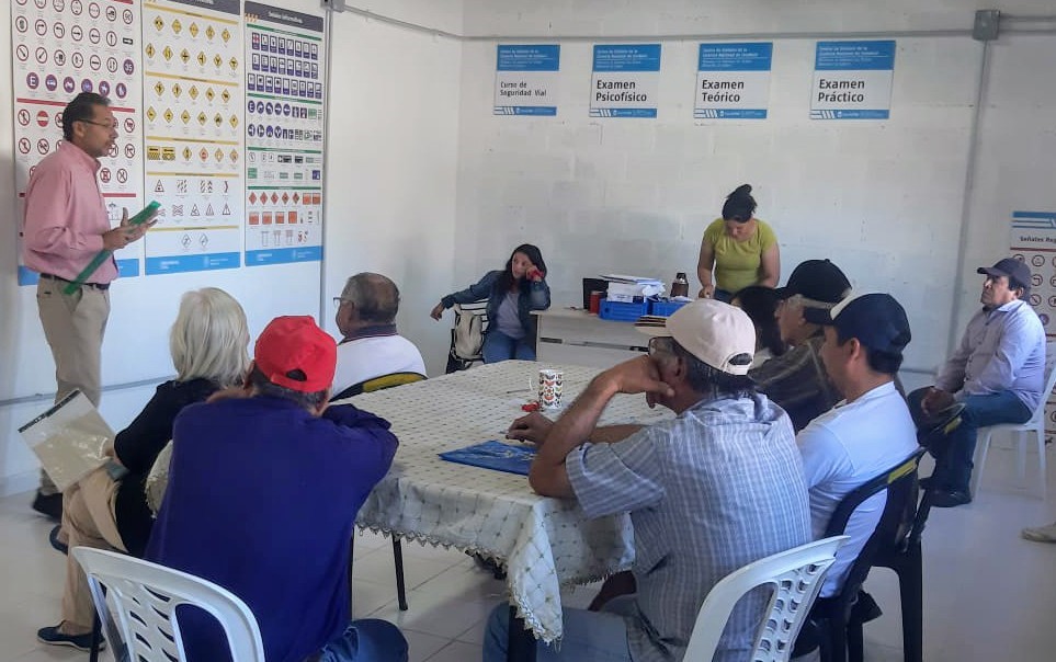 Loreto: Brindan cursos a los interesados en obtener el carnet de conducir