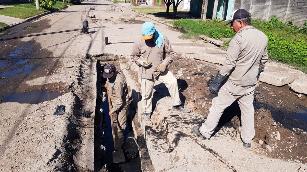 La Municipalidad de La Banda intensifica el mantenimiento de bocas de tormenta