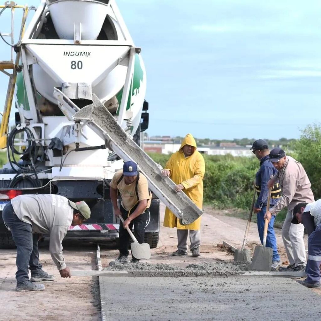 Las Termas: Construyen veredas en calles Chaco y Santiago del Estero