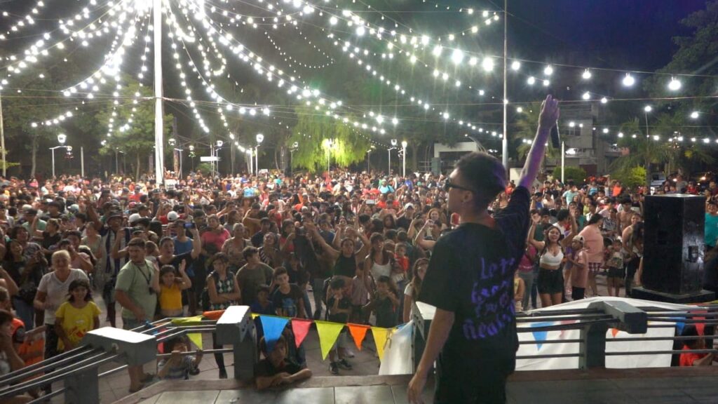 Exitoso Carnaval Solidario en la Plaza Belgrano de La Banda