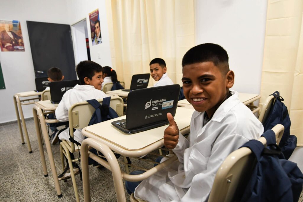 Santiago inició el ciclo lectivo 2024 con la inauguración de obras educativas