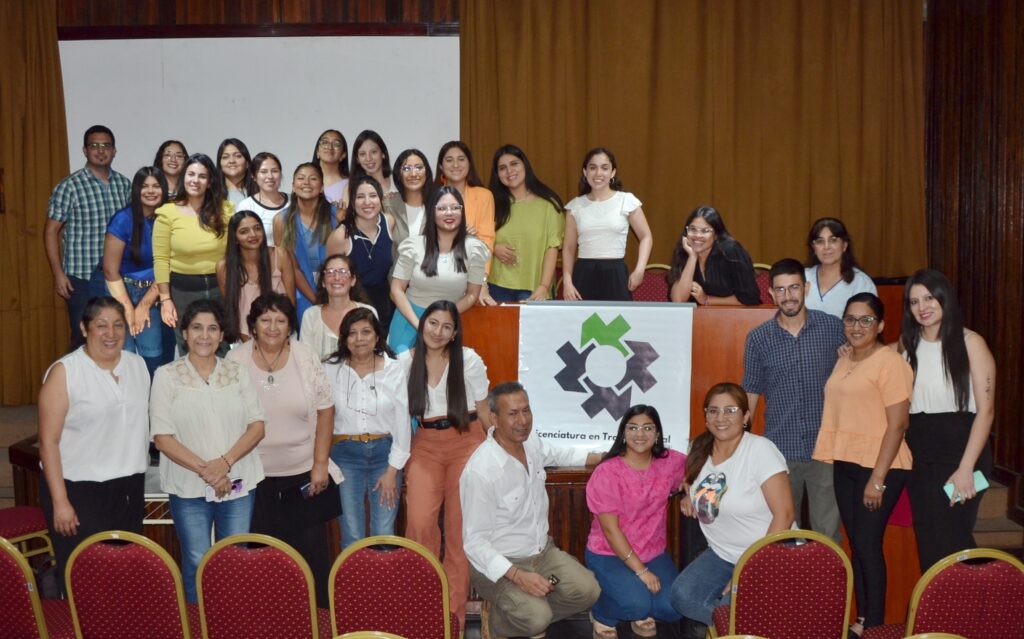Estudiantes de Trabajo Social expusieron sobresus experiencias en instituciones locales