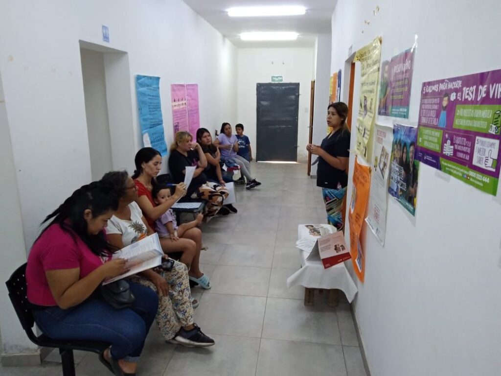 Personal de Salud realizó un taller sobre pediculosis en el CAMM Nº7 del B° Avenida