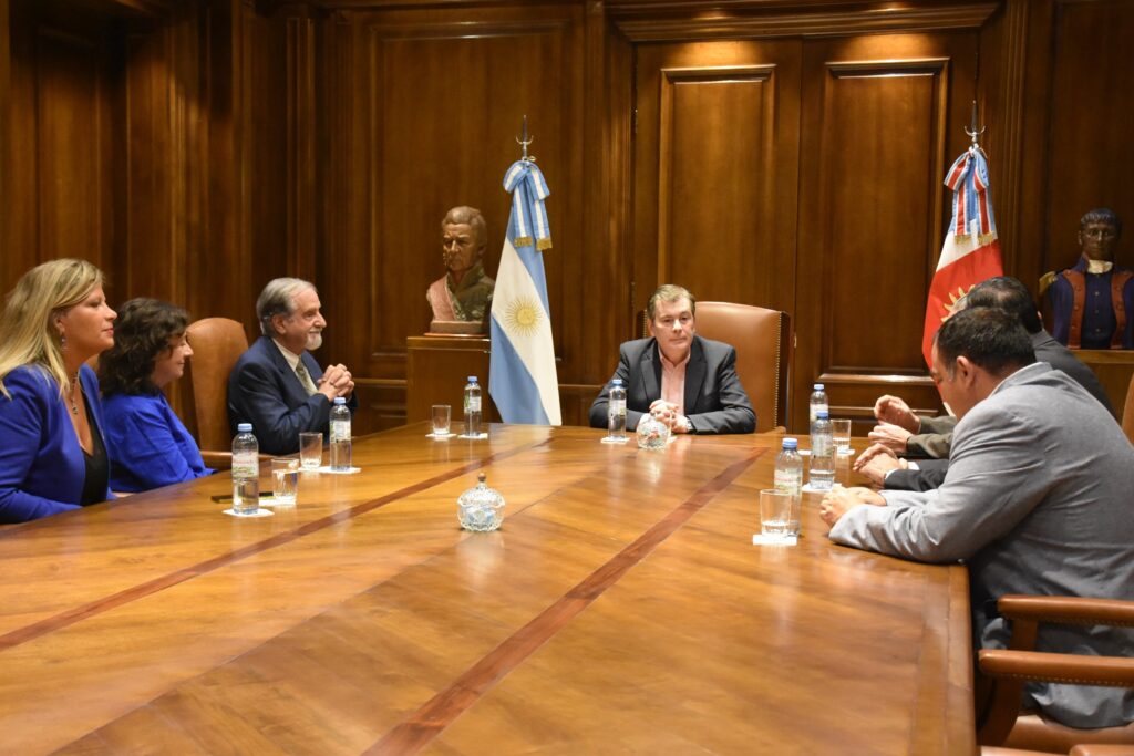 El gobernador Zamora recibió a representantes de la Universidad de Zaragoza