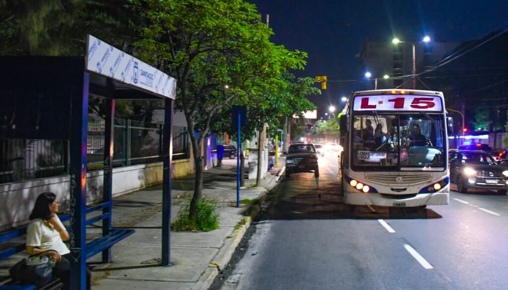 Capital: Reubicarán algunas paradas de la avenida Belgrano