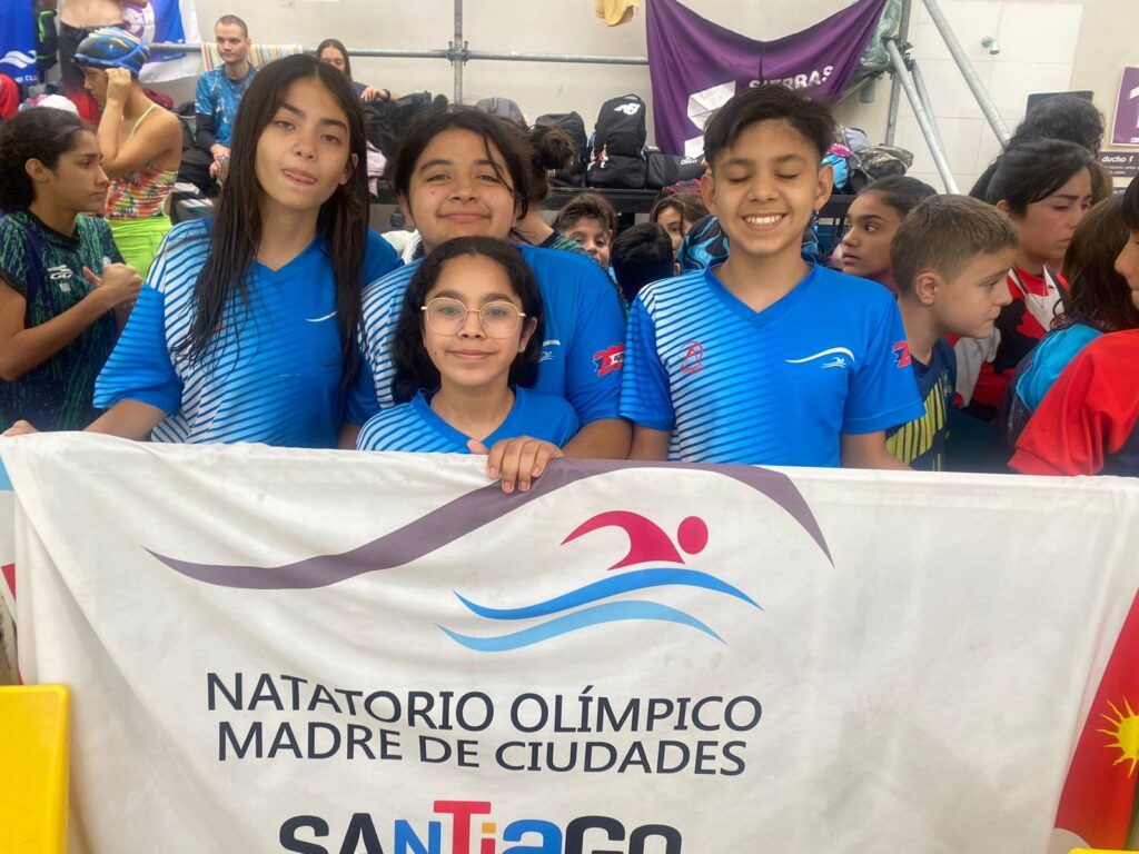 El Equipo del Natatorio Olímpico Madre de Ciudades brilló en la Copa Otoño en San Luis El Equipo del Natatorio Olímpico Madre de Ciudades brilló en la Copa Otoño en San Luis