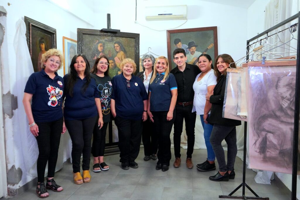 Realizaron con éxito la muestra artística sobre el natalicio de Juanita Briones