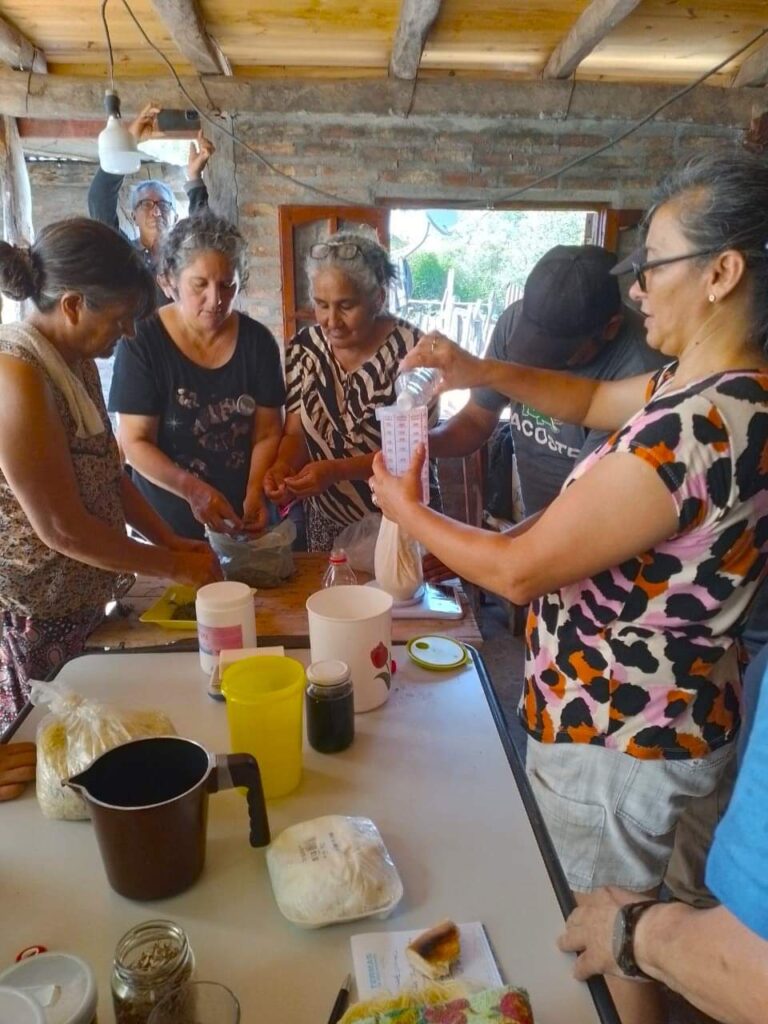 Realizaron un taller de “Cosmética natural” con recursos locales del monte
