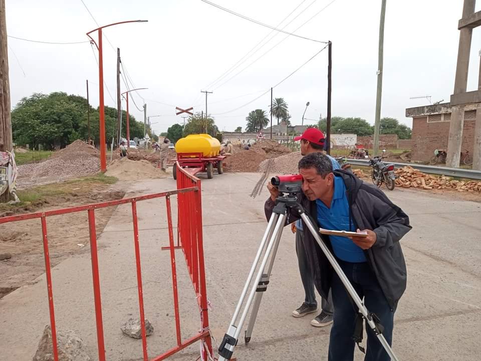 Fernández: Trabajan en la ampliación de calzada de calles Sarmiento y 25 de Mayo