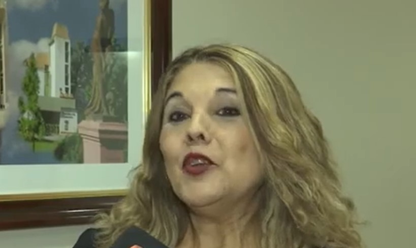 Graciela Soria abre la muestra de arte “Las cosas del querer” en la galería de arte Yu&Va