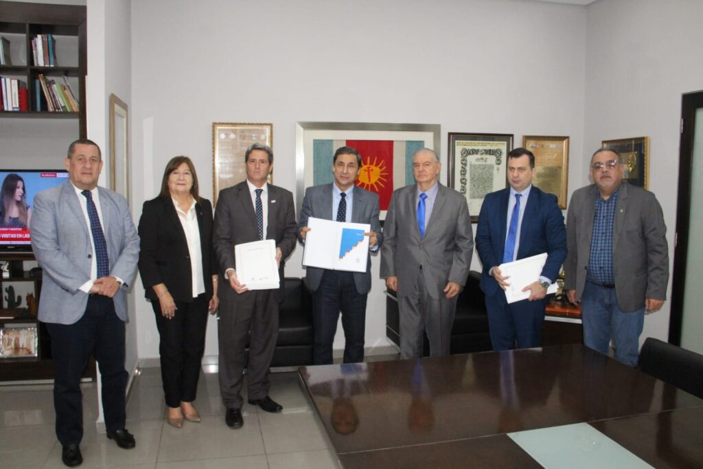 Silva Neder recibió el informe anual de gestión de la Defensoría del Pueblo