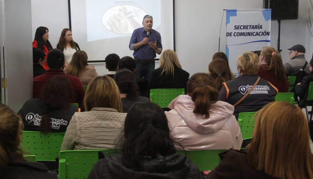 Invitan a participar de un taller de comunicación y oratoria