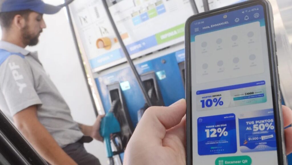 Aumentos sin respiro: subió la nafta y te contamos cómo aprovechar descuentos