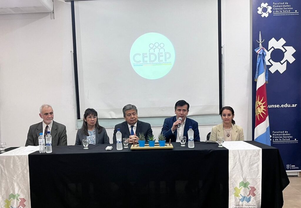 El Centro de Estudios de Demografía y Población celebró sus 20 años de servicio