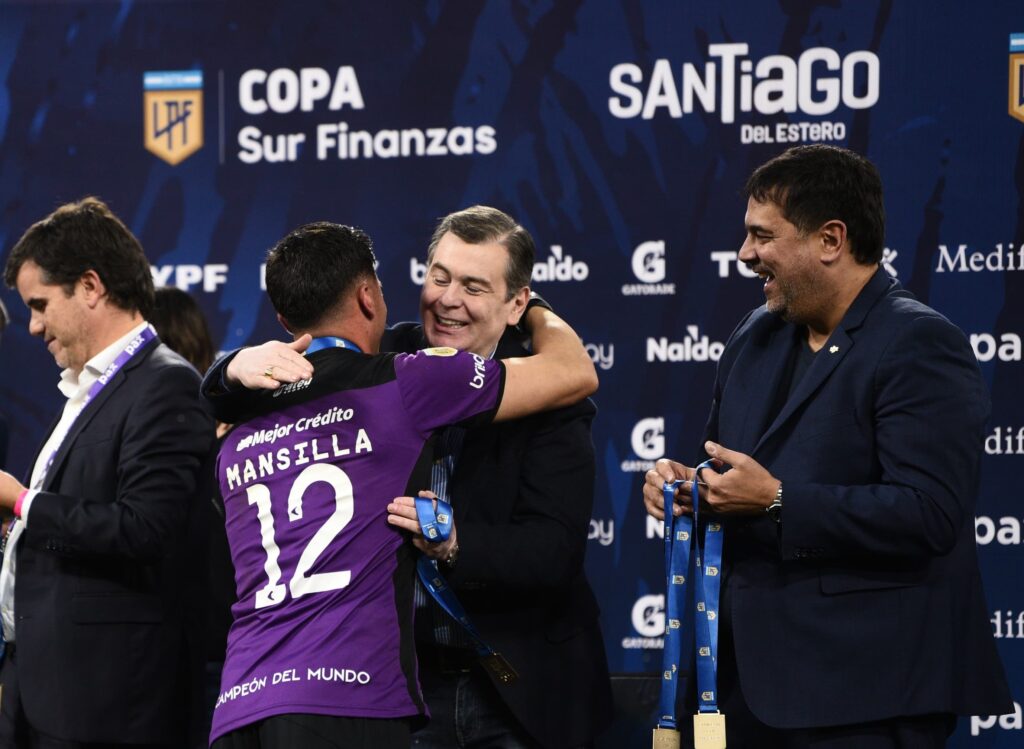 Zamora salió al cruce de Milei: “Presidente, que lástima que ocupe tiempo en estas cosas”