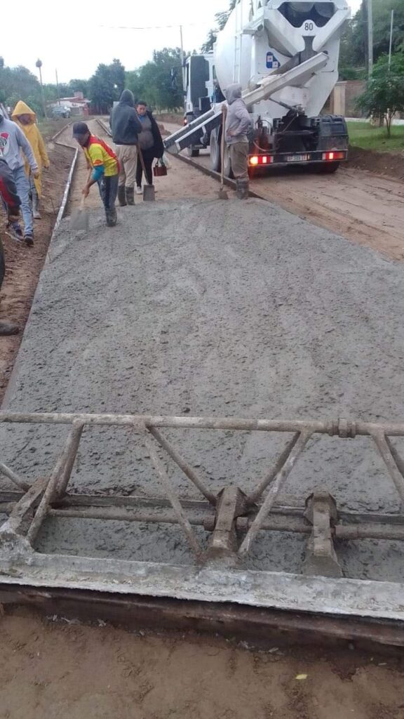 Continúa el programa de pavimentación de calles en Beltrán