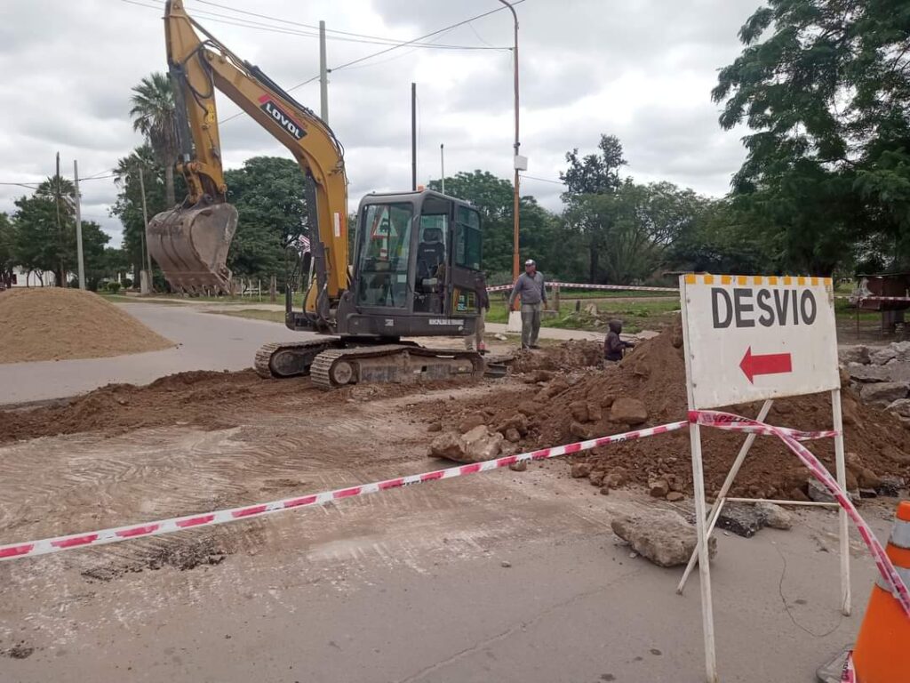 Fernández: Comenzó la construcción de una nueva alcantarilla