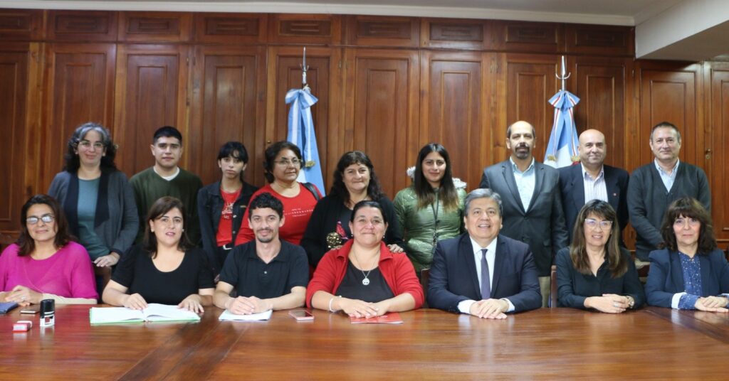 La Unse y la Federación Campesina firmaron un convenio de cooperación