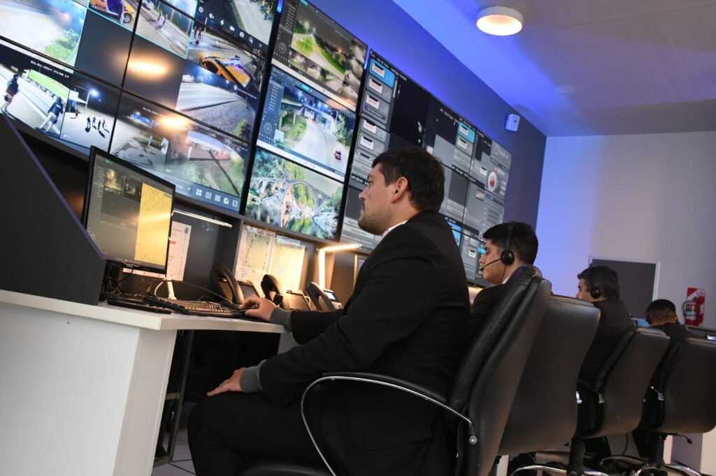 Realizan con éxito el primer simulacro de Vigilancia Electrónica en Santiago y La Banda