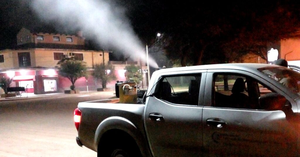 Pinto: Refuerzan las tareas de fumigación en los barrios