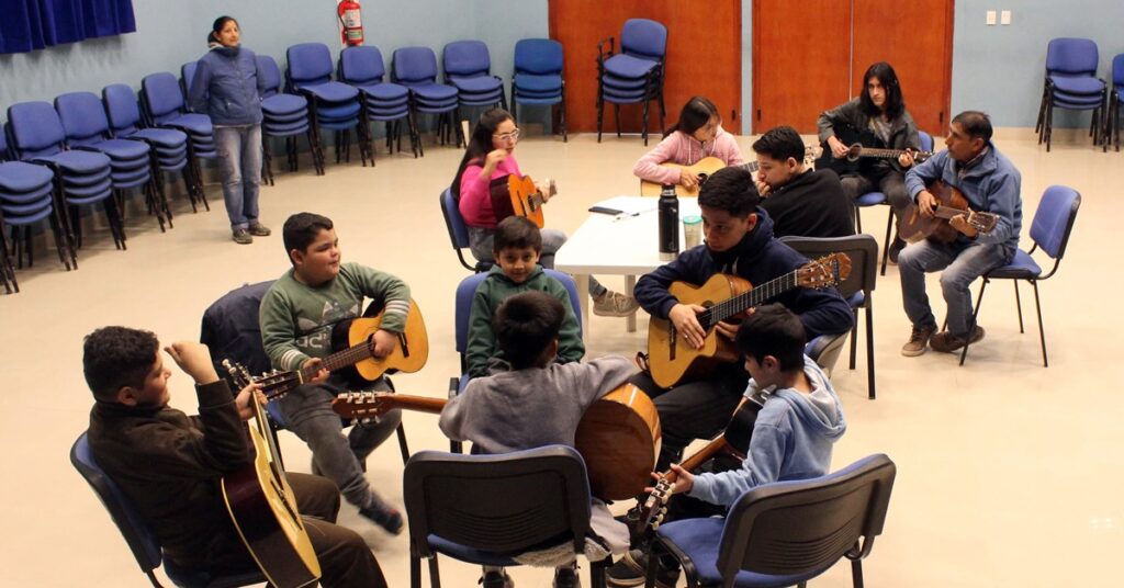 En Pinto impulsan talleres para niños y adolescentes En Pinto impulsan talleres para niños y adolescentes