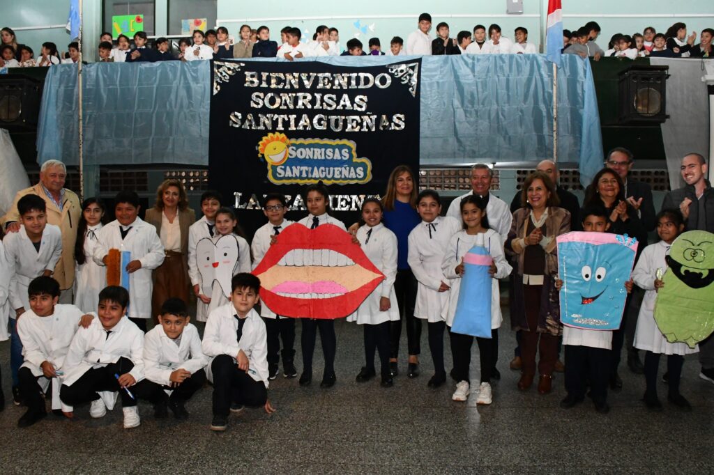 Lanzaron el Programa Sonrisas Santiagueñas en la Escuela Domingo F. Sarmiento