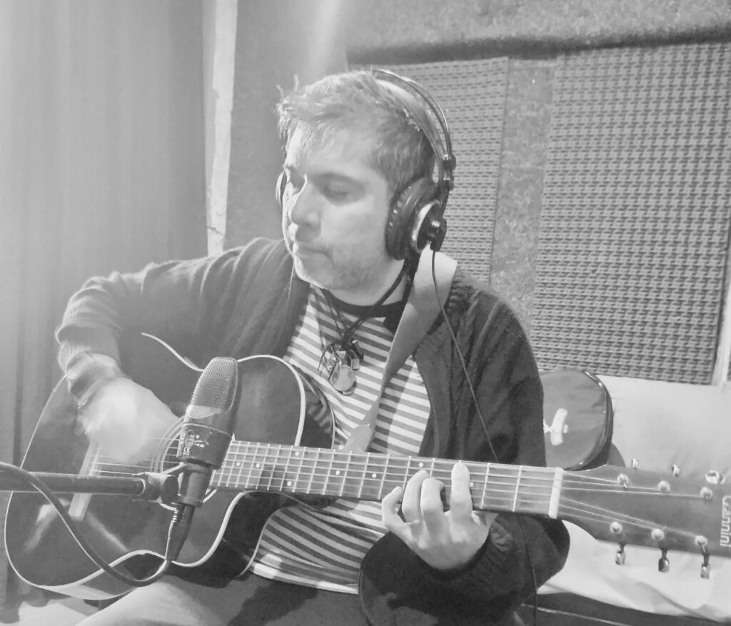 Las canciones de Tus Monitores sonarán en formato acústico en el Salón de los Espejos