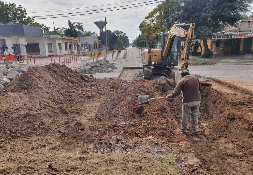 Fernández: Construyen un badén en avenida 25 de Mayo y Matienzo