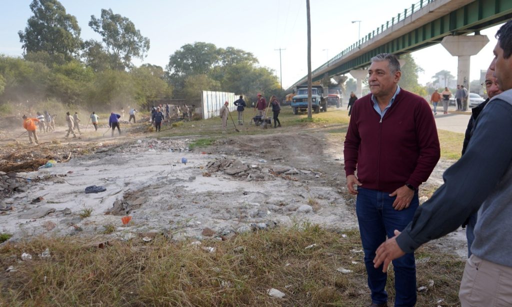 El intendente Nediani participó del operativo integral de limpieza en Avenida Libertador y Garay