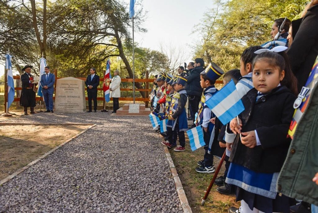 Santiago del Estero recordó el Pacto de Vinará con un fuerte reclamo de más federalismo Santiago del Estero recordó el Pacto de Vinará con un fuerte reclamo de más federalismo