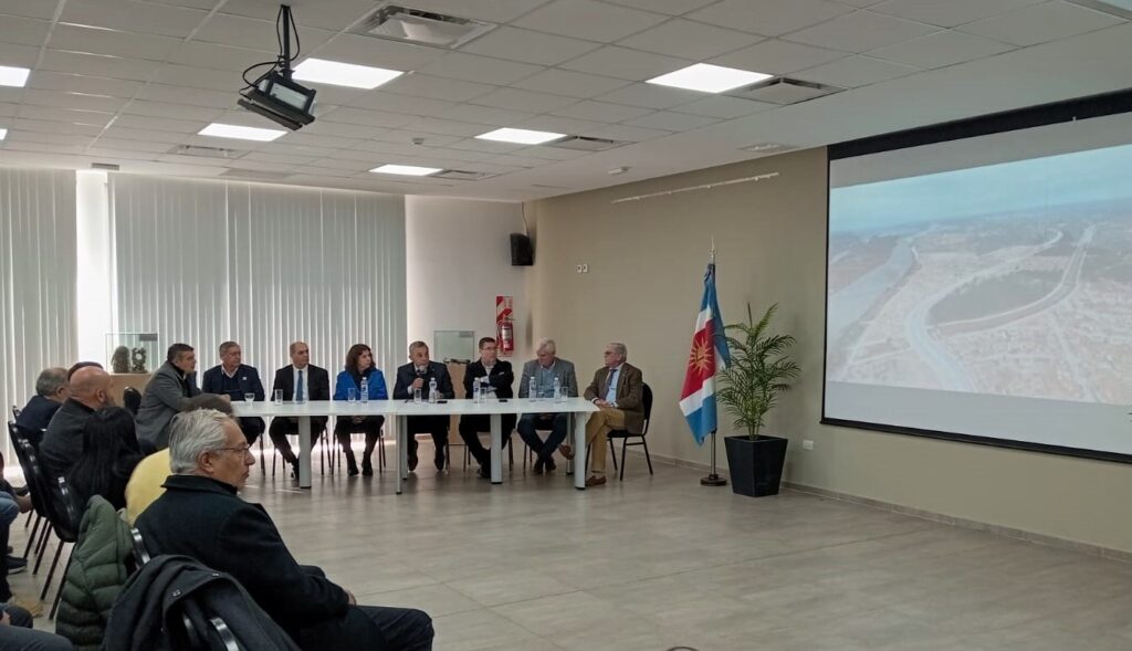 Vialidad fue sede de la Jornada Caminos Rurales de Santiago del Estero