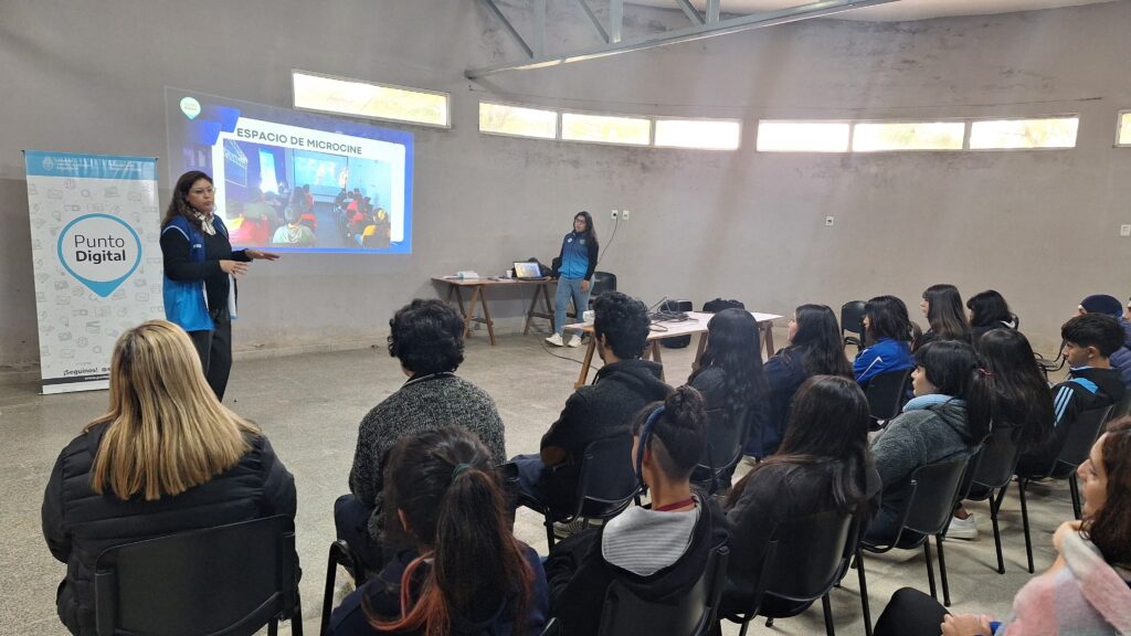 Comenzó a desarrollarse con éxito la Campaña “Construyendo un Mundo Digital Seguro”