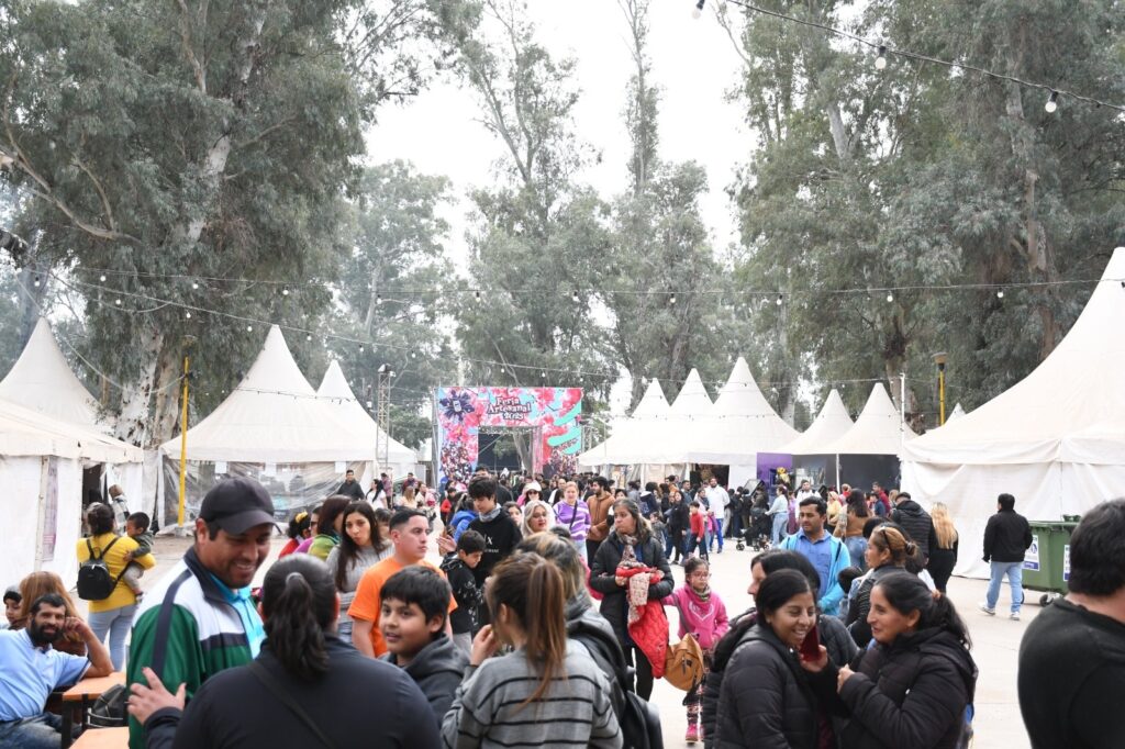 Informan la finalización de la instancia de pre inscripción para la Feria Artesanal 2024