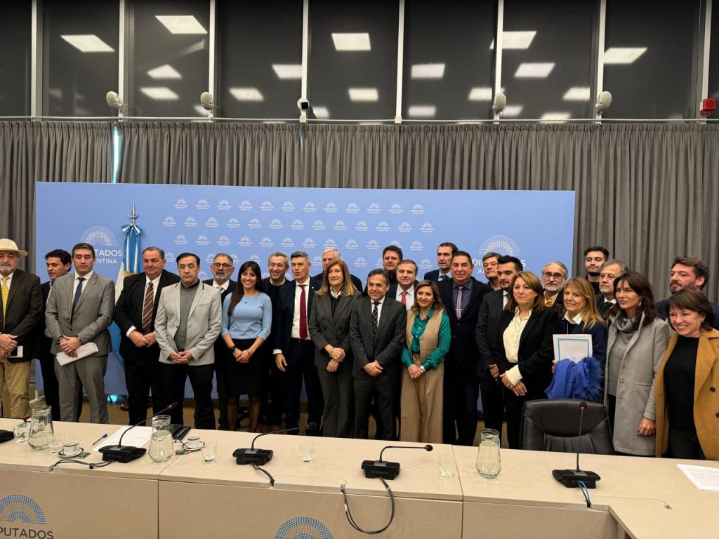 Fuentes se sumó al pedido de distribución equitativa del Fondo Compensador del Transporte Público