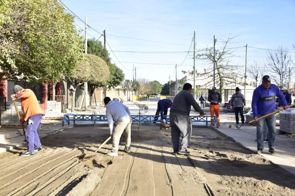 En Frías avanzan con una serie de obras públicas