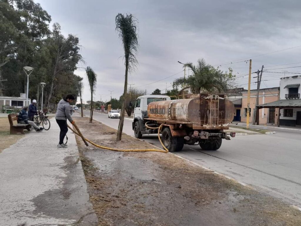 Beltrán: Realizan tareas de mantenimiento en espacios verdes Beltrán: Realizan tareas de mantenimiento en espacios verdes