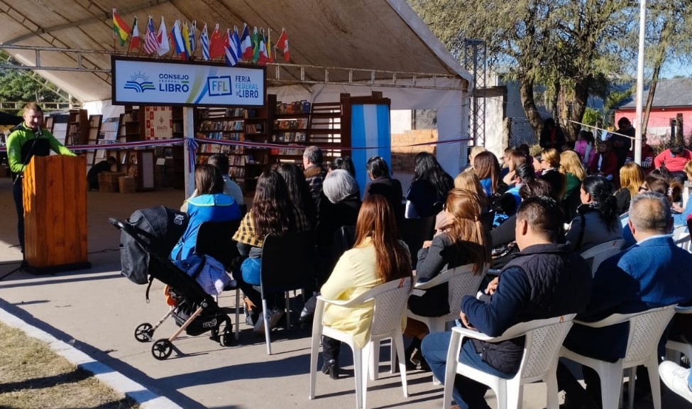 Quimilí abrió el mes aniversario con la primera edición de la Feria del Libro