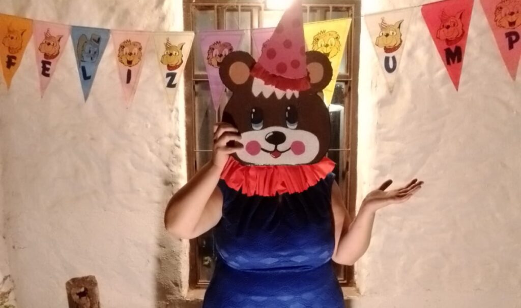 Teatro y música en vivo en Muñequerías Casa Cultural Teatro y música en vivo en Muñequerías Casa Cultural