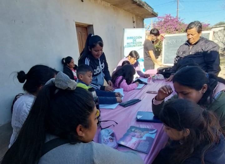 “Nosotros podemos” continúa asistiendo a niños que concurren a merenderos