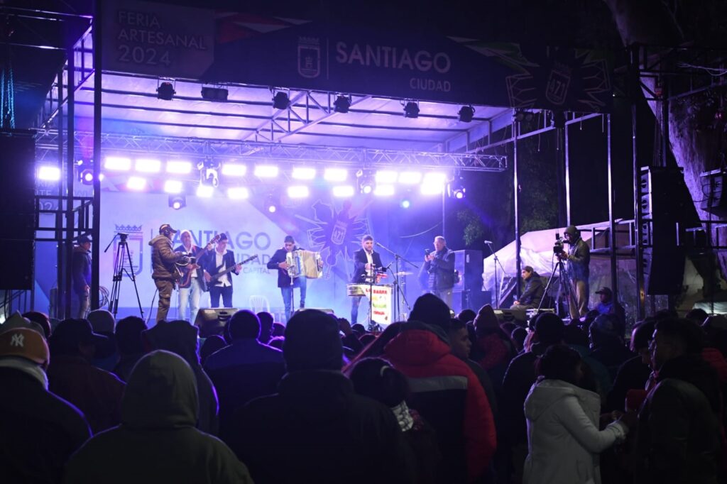 Los espectáculos musicales continuarán el fin de semana en la Feria Artesanal