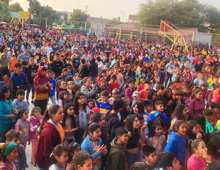 Niños de Clodomira, Maria Elena y San Javier festejaron su día