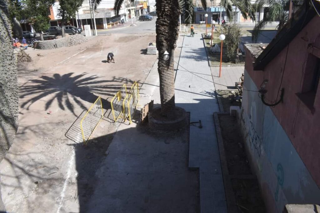 Frías: Avanzan con las mejoras en el paseo de Las Artes y Boulevard Alcira de Lemos